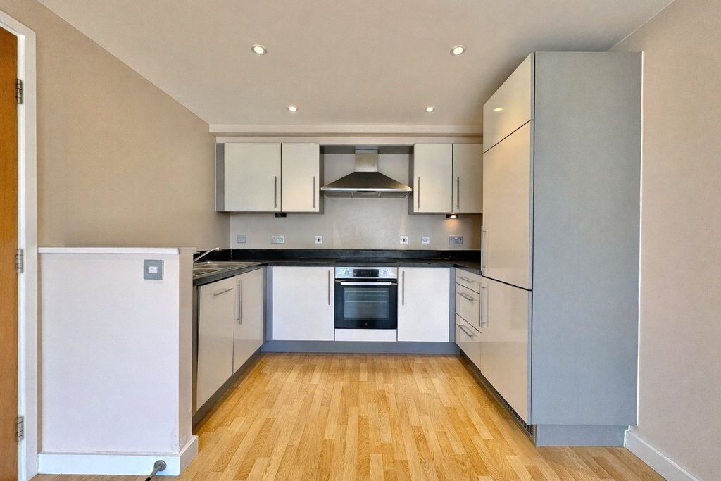 Property photo 3 of 10 Picture No. 20