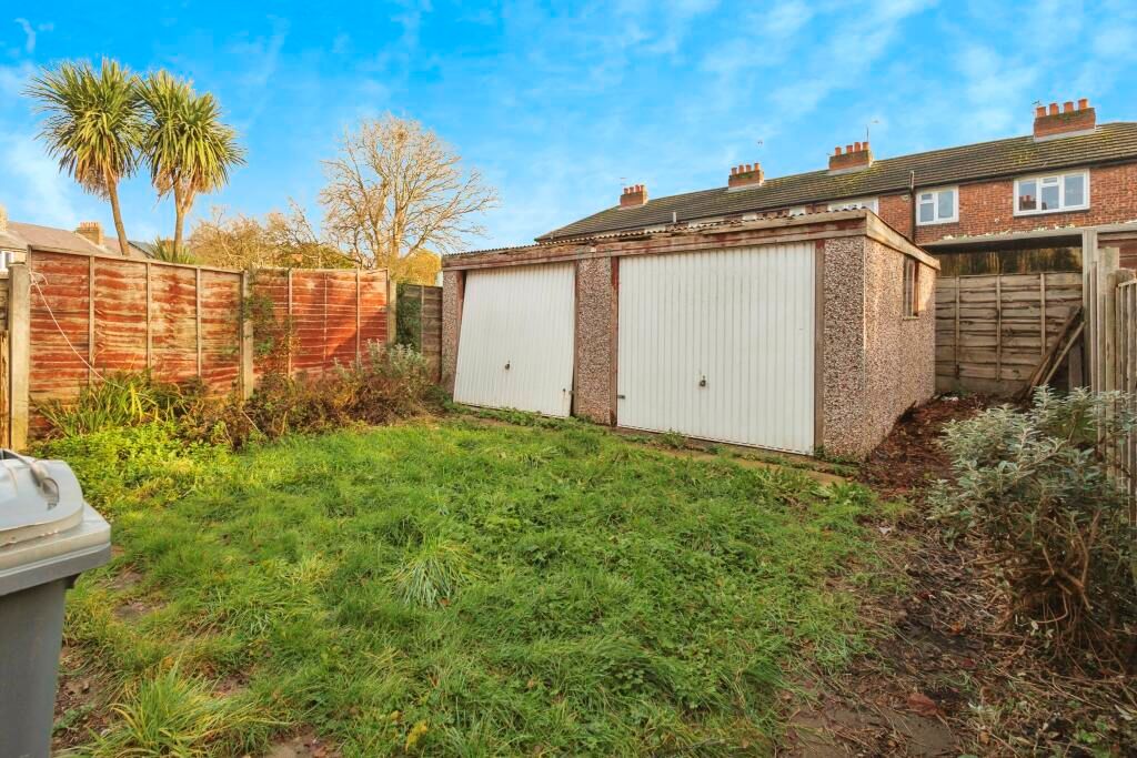 Property photo 2 of 3