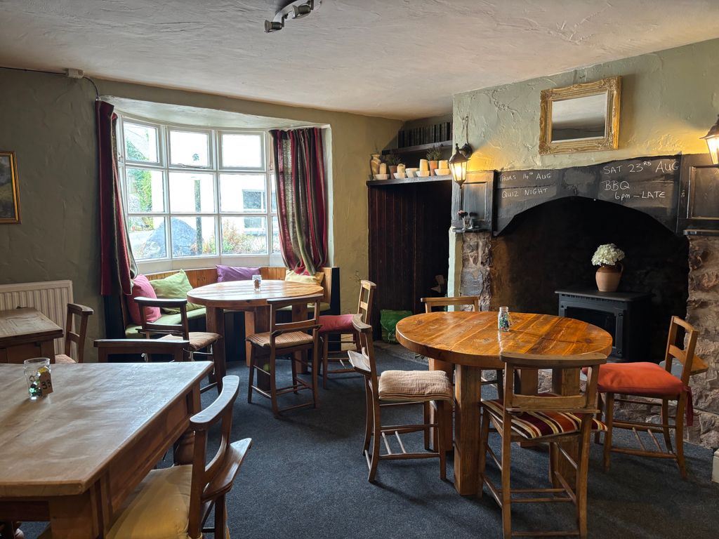 Property photo 3 of 9