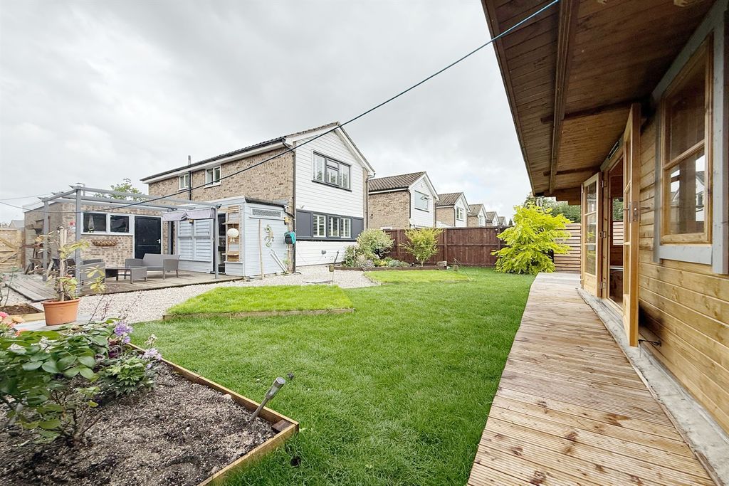 Property photo 3 of 26 Rear Garden