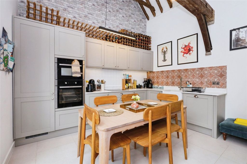 Property photo 3 of 11 Picture No. 05