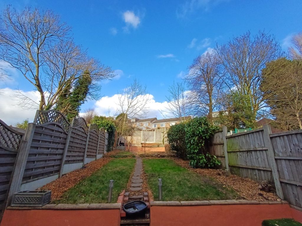 Property photo 2 of 10 Picture No. 15