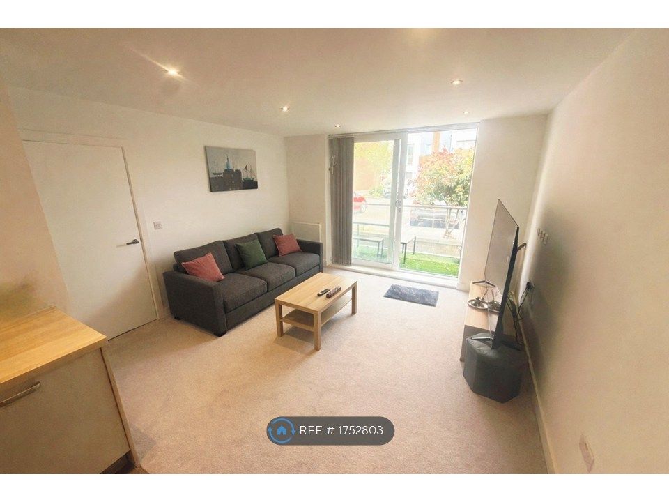 Property photo 2 of 12