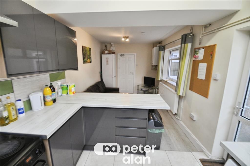 Property photo 3 of 18 Balcony