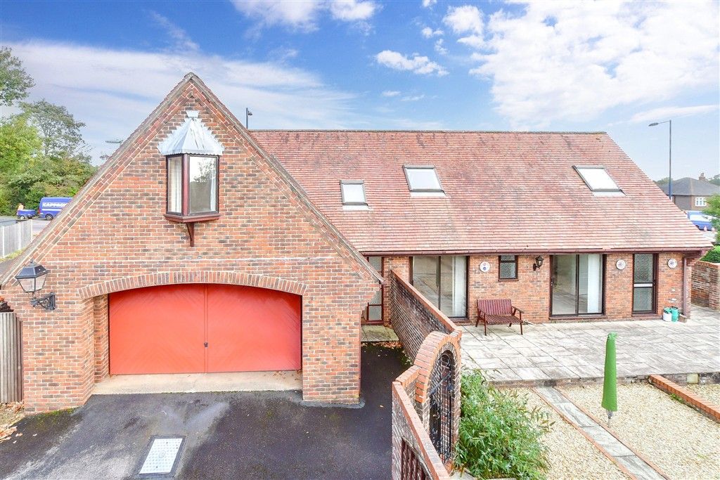 Property photo 1 of 14 External (Web) 1