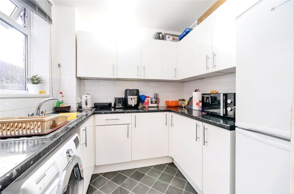 Property photo 3 of 13 Kitchen