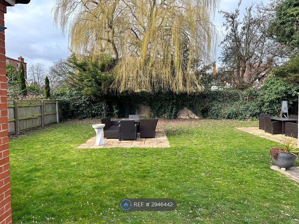Property photo 2 of 26
