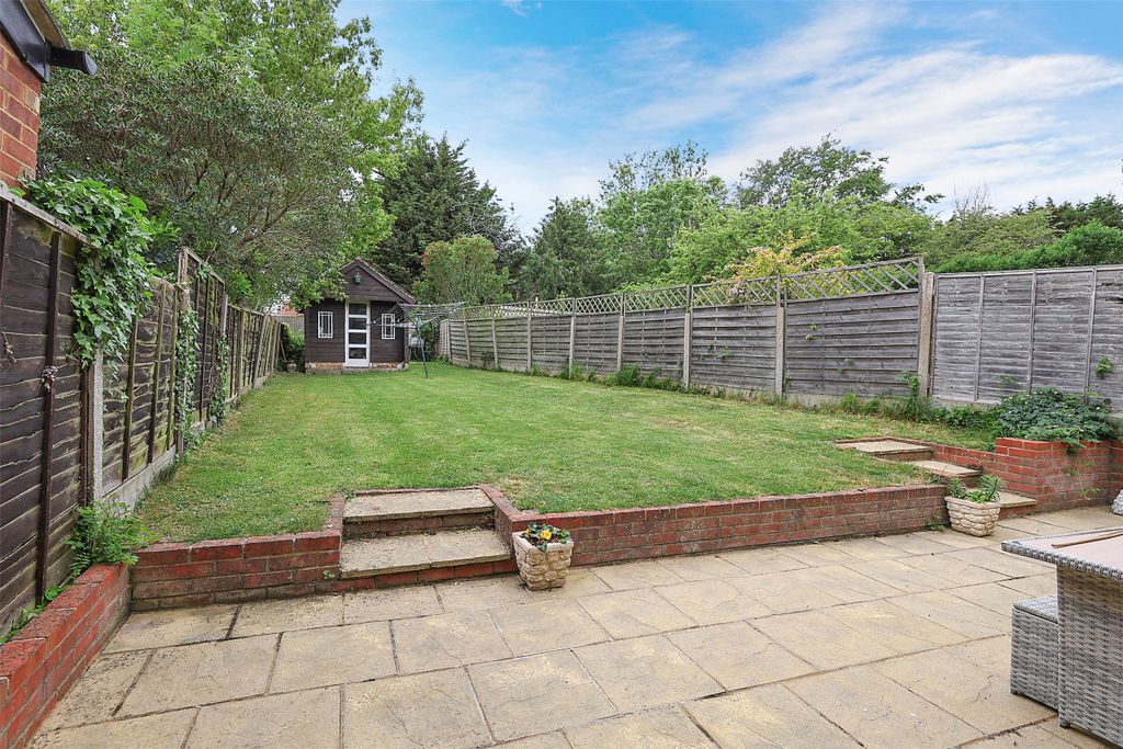 Property photo 2 of 13 Garden &amp; Patio