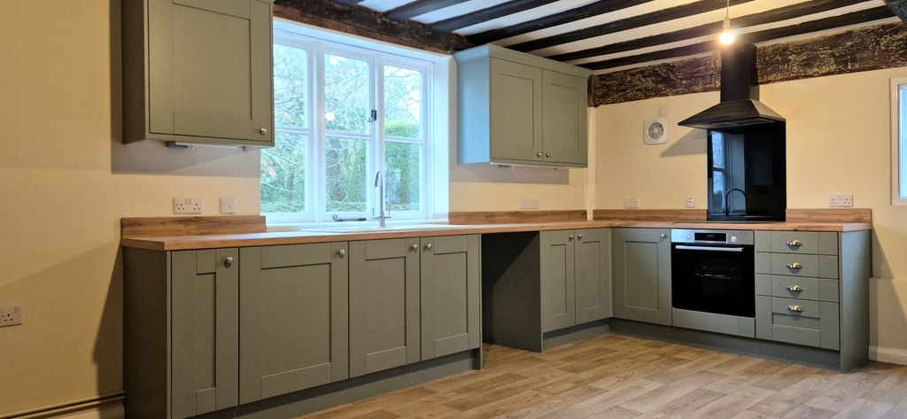 Property photo 3 of 21