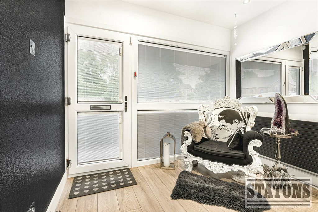 Property photo 3 of 21 Picture No. 47