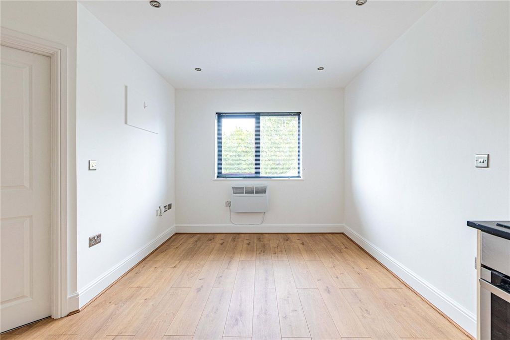 Property photo 3 of 10 Picture No. 15