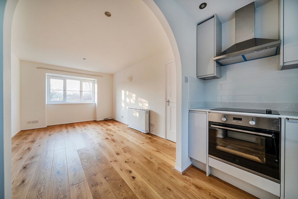 Property photo 2 of 6 1266588 (13)