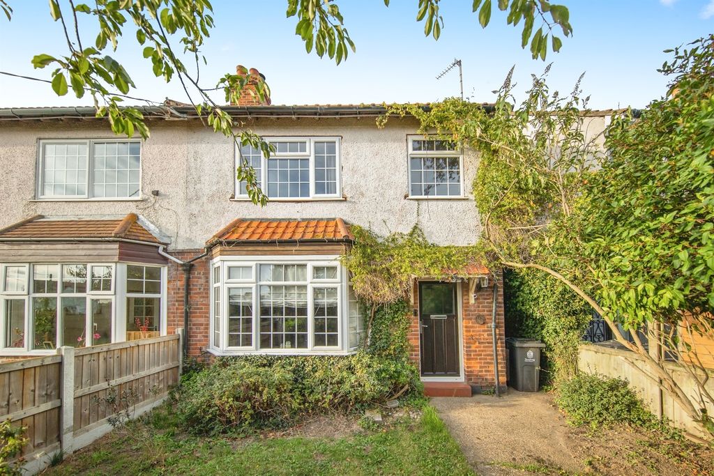 Property photo 1 of 17