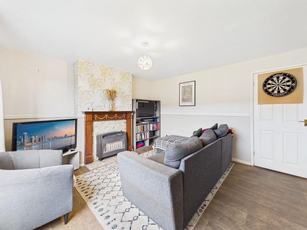 Property photo 2 of 15 Cam04899G0-Pr0260-Still007.Jpg