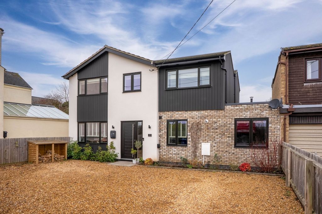 Property photo 1 of 24