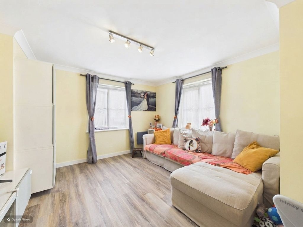 Property photo 2 of 10 5346091