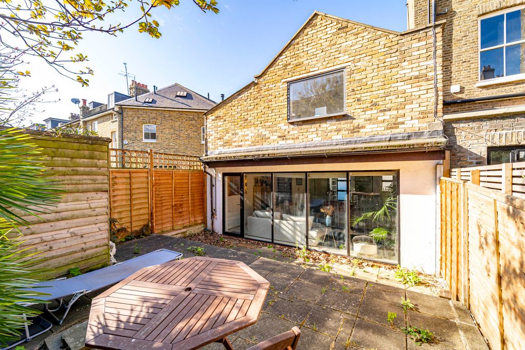 Property photo 2 of 14 Ndb08546