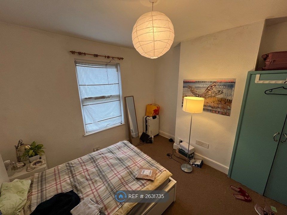 Property photo 3 of 8 Bedroom 2