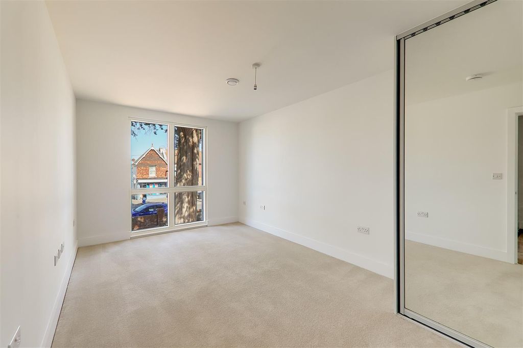 Property photo 3 of 12 Img_2529-Img_2531.Jpg