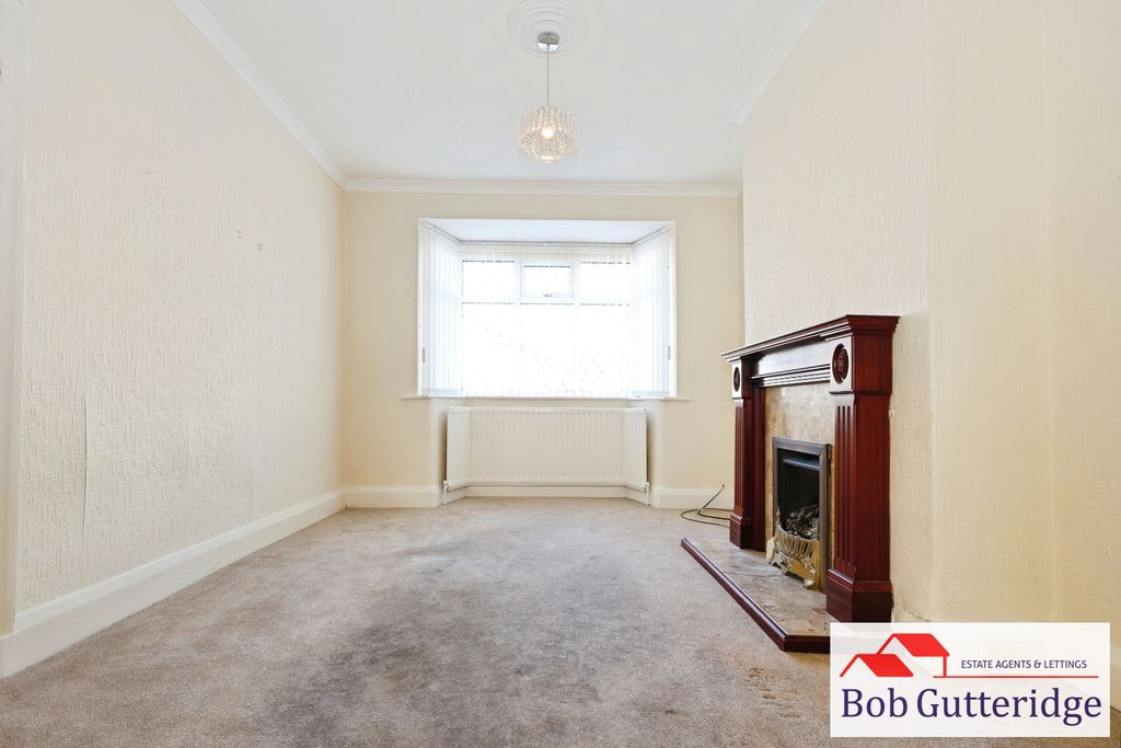 Property photo 3 of 23 Bay Fronted Lounge