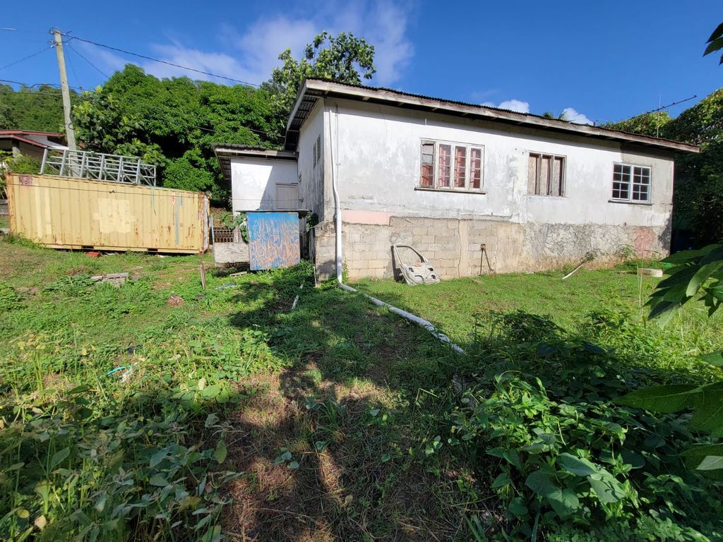 Property photo 2 of 8
