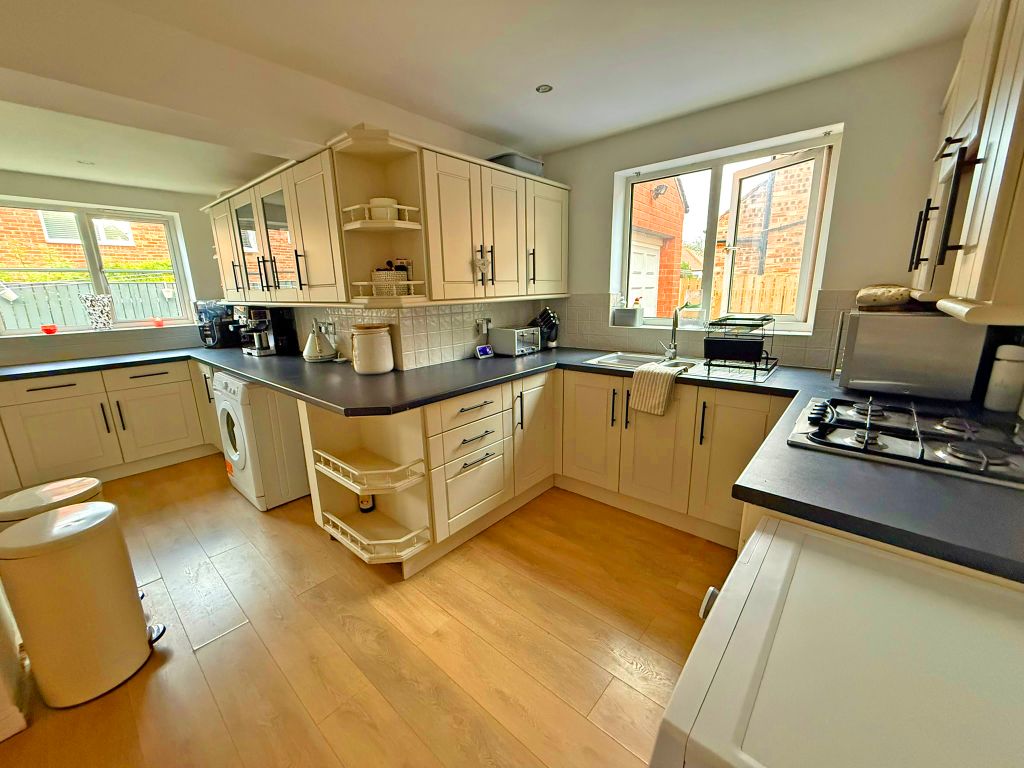 Property photo 3 of 13 Img_6130