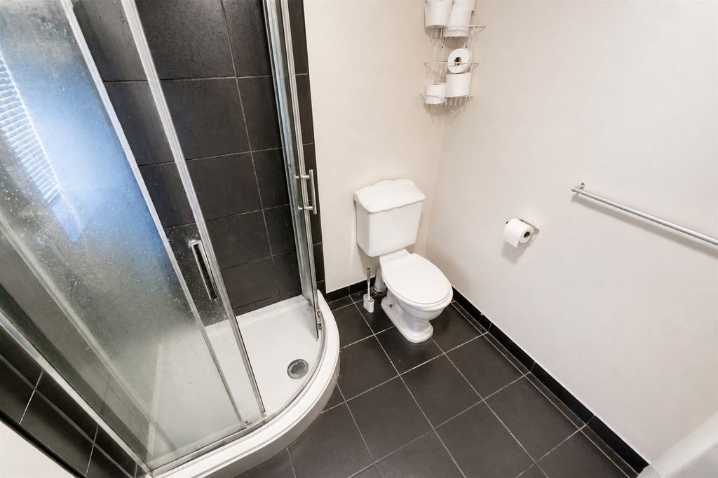 Property photo 2 of 14 Picture No. 08
