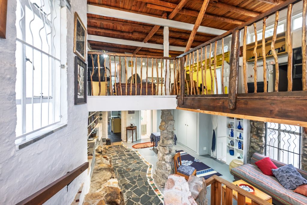 Property photo 2 of 3
