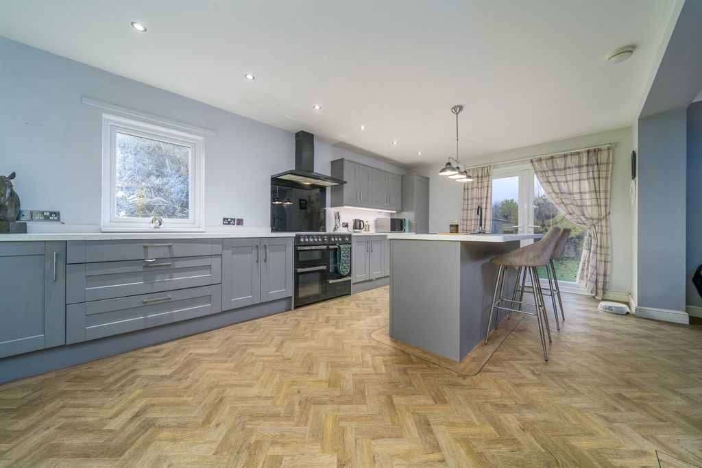 Property photo 2 of 28 Photo 2