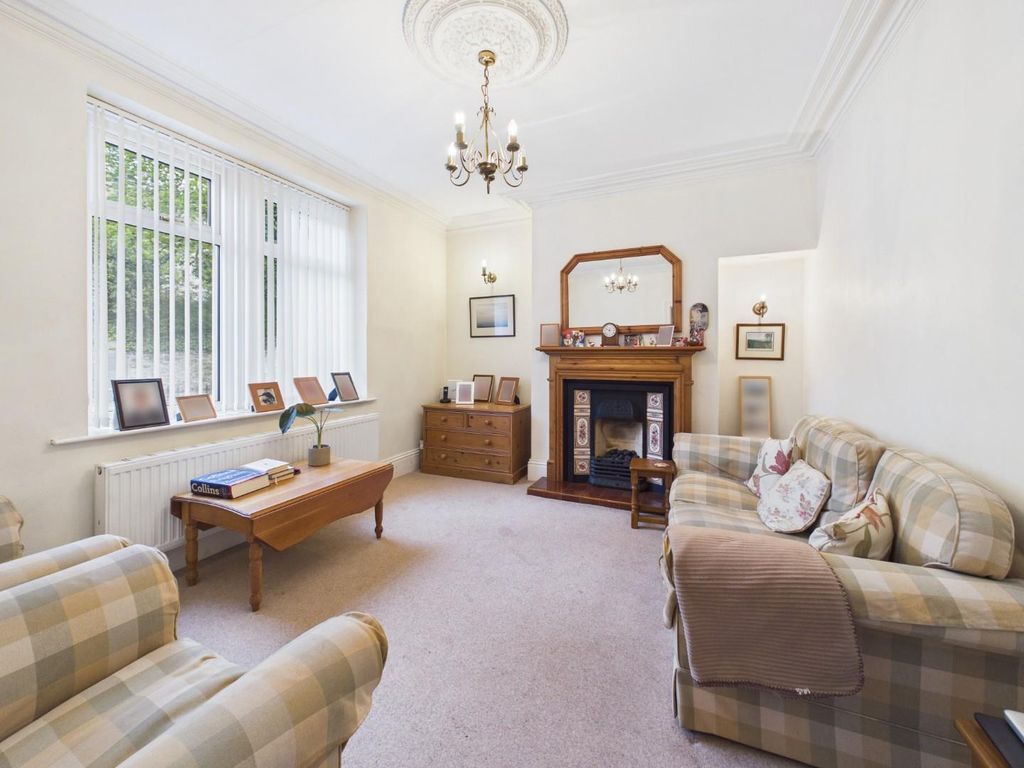 Property photo 2 of 18 Cam04899G0-Pr0345-Still001.Jpg