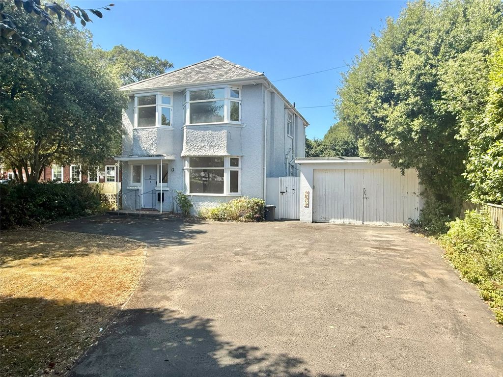 Property photo 1 of 21 Picture No. 23