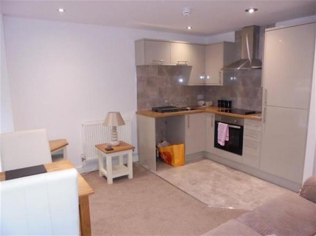 Property photo 2 of 5