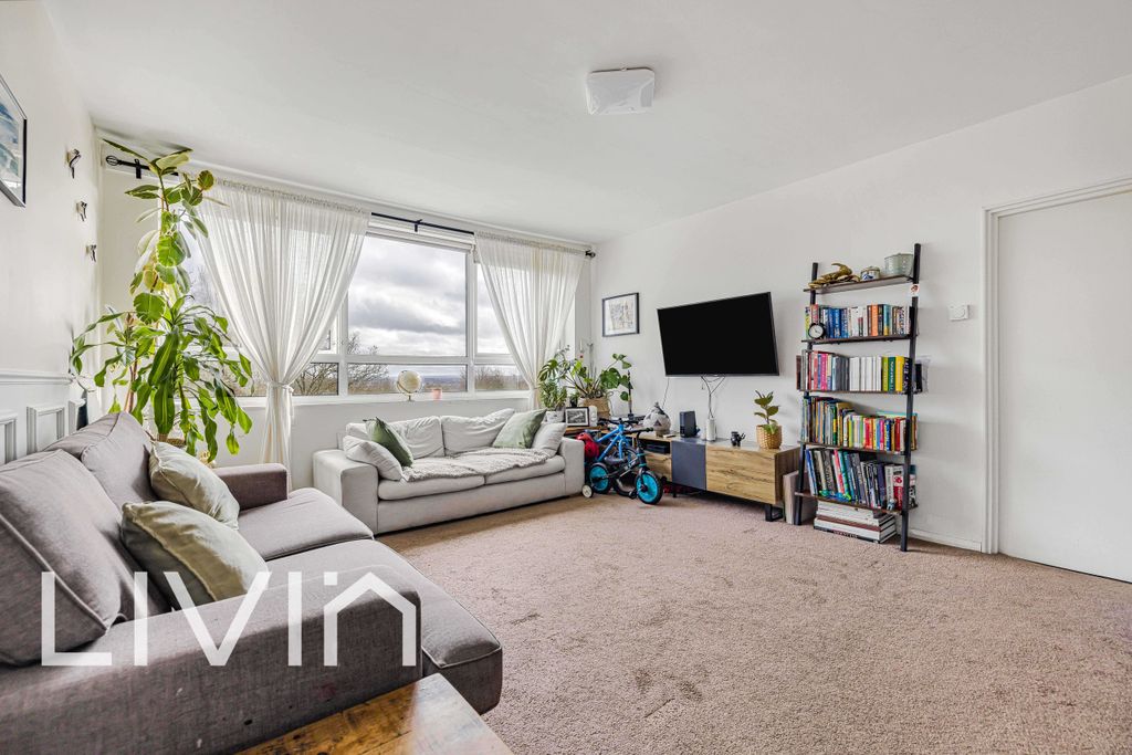 Property photo 2 of 14 120A3560