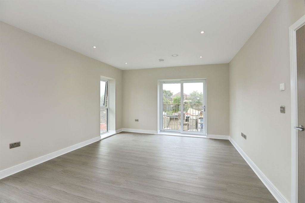 Additional image 7 of 1 bed flat for saleGoods Yard, Edenbridge TN8
