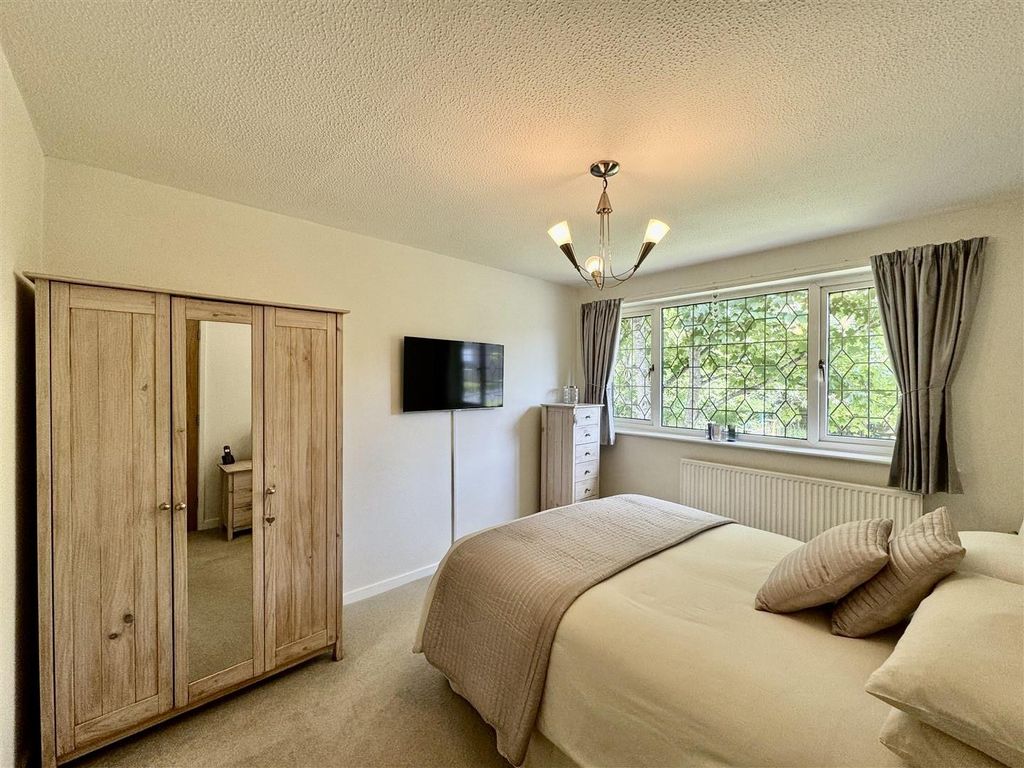 Property photo 3 of 16 Image 202.Jpeg