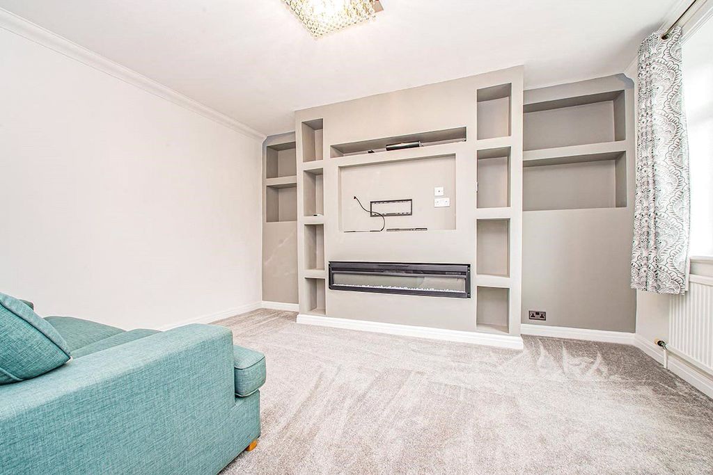 Property photo 2 of 8 Living Room