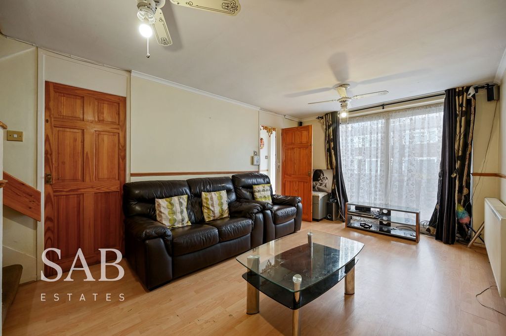 Property photo 2 of 9