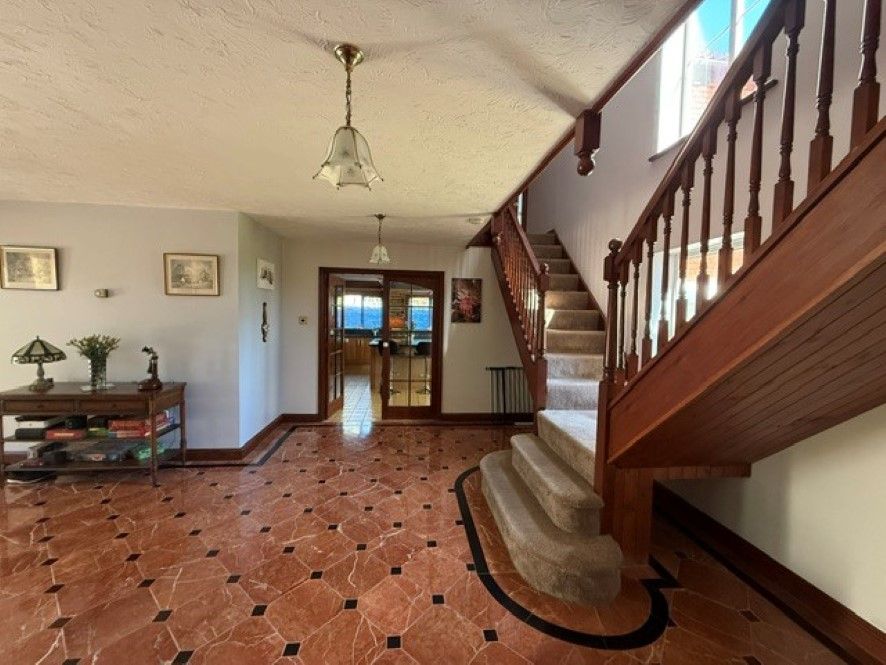 Property photo 3 of 25