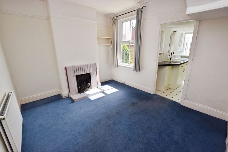 Property photo 3 of 10 Photo 10