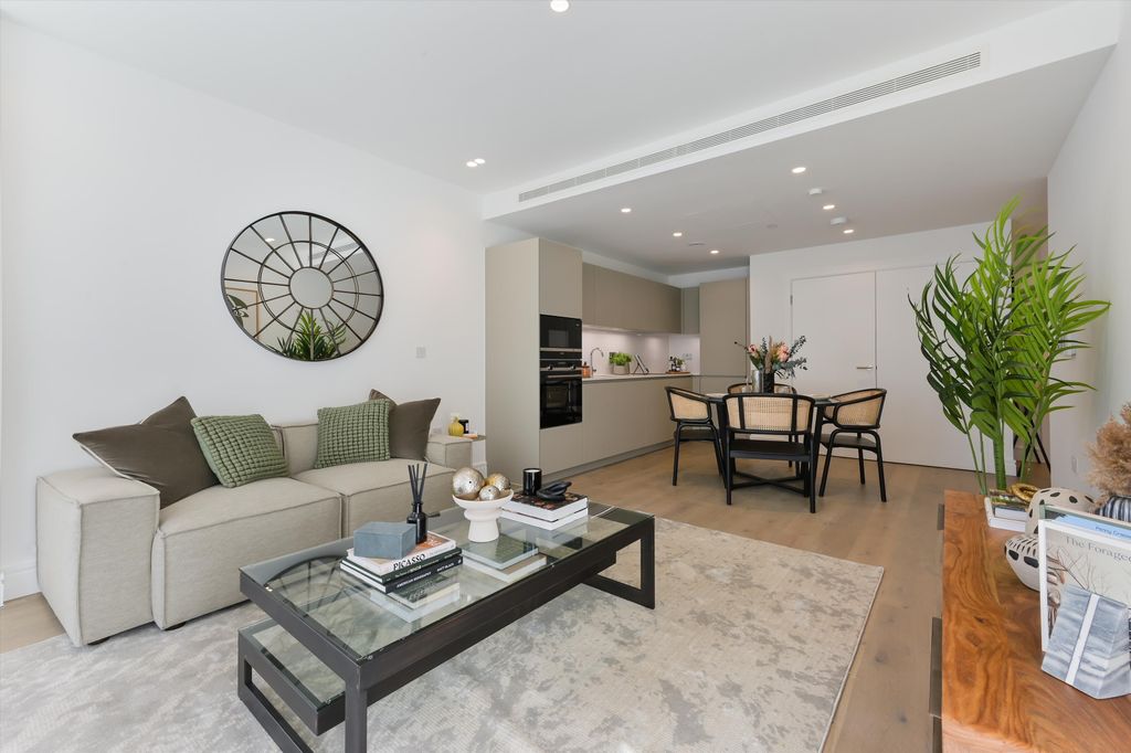 Property photo 2 of 9 Image