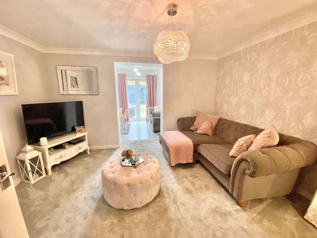 Property photo 2 of 24
