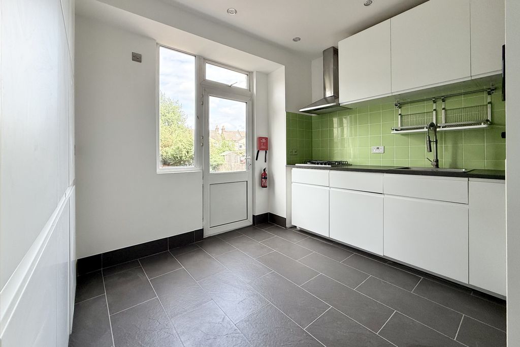 Property photo 3 of 13 3