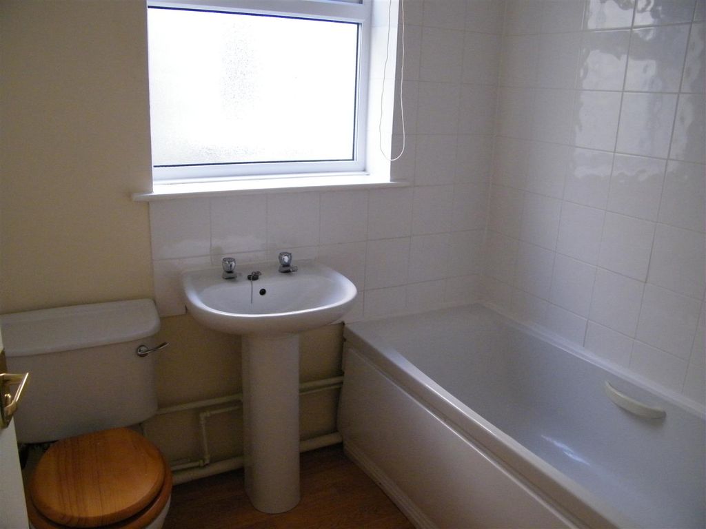Property photo 3 of 4