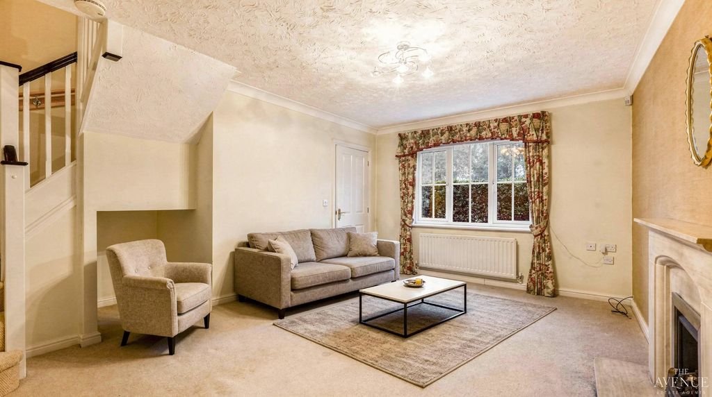 Property photo 2 of 27 4772742