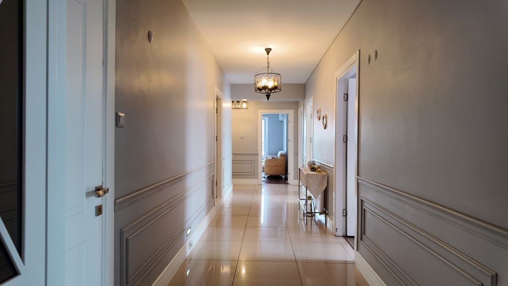 Property photo 1 of 37