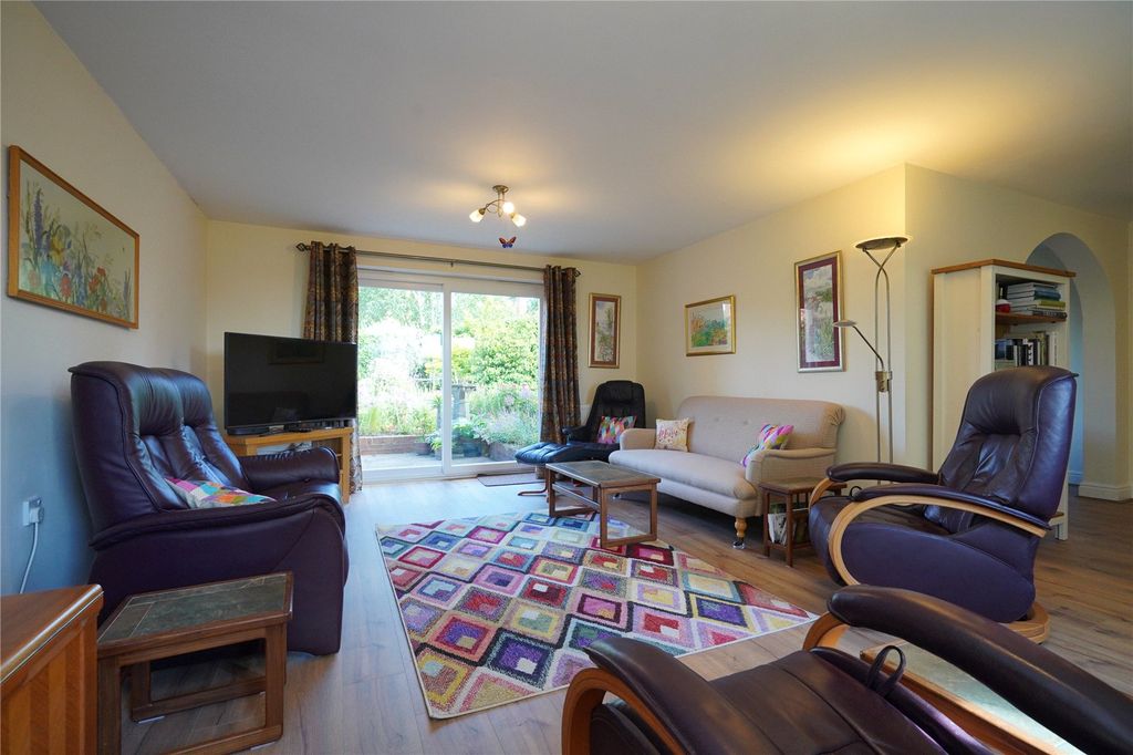 Property photo 3 of 22 Picture No. 62