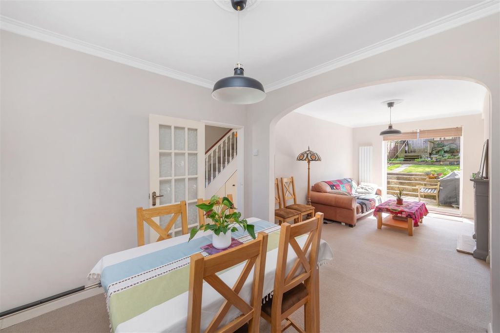 Property photo 3 of 13 Henty Walk Hi-14.Jpg