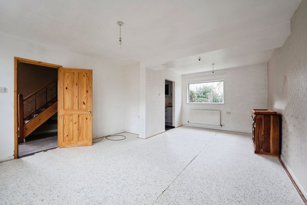 Property photo 3 of 15 Living / Dining Room