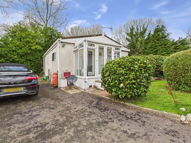 Property photo 1 of 8 Front