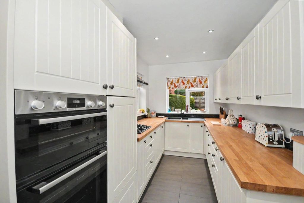 Property photo 2 of 21 Picture No. 42